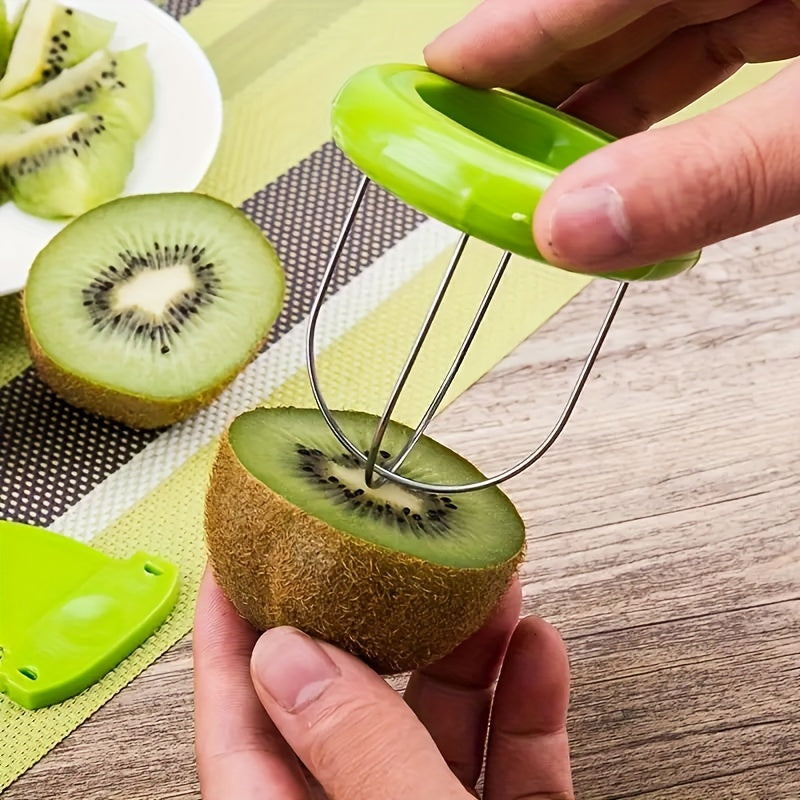 Clever Kiwi Slicer - For Easy and Quick Fruit Cutting