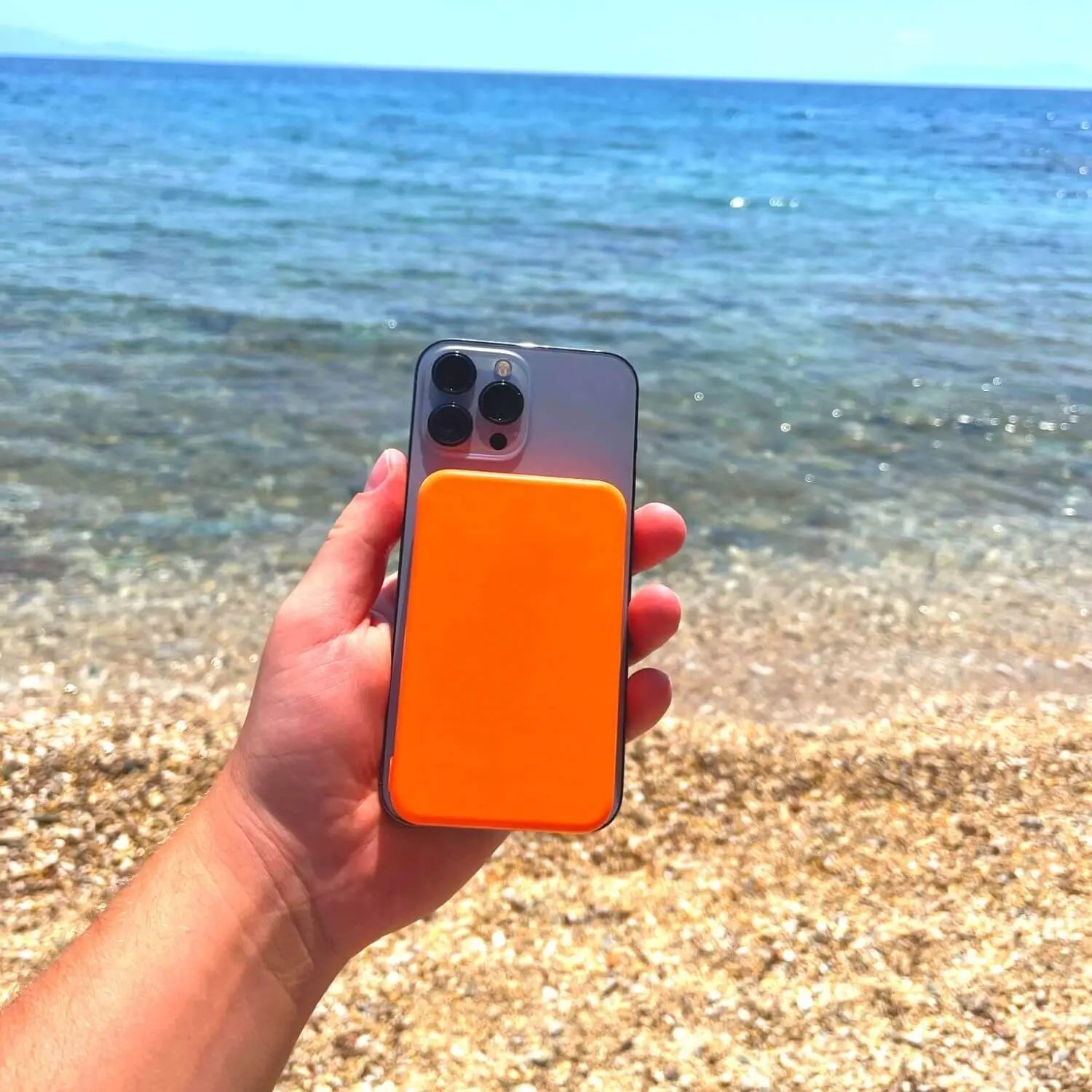 MagBoost SnapCharger – Slim Magnetic Power Bank for On-the-Go