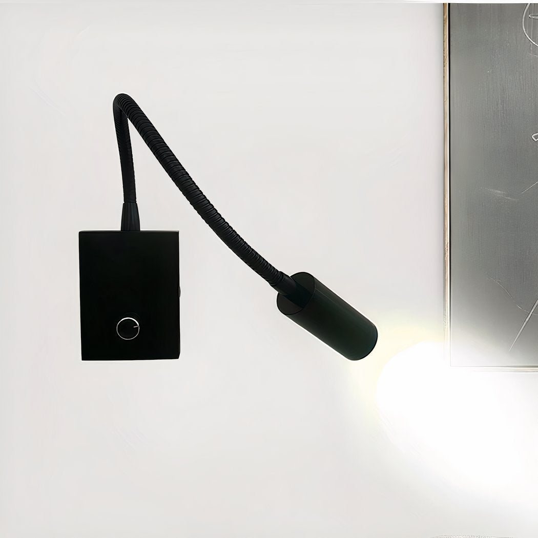 LumaFlex Reading Wall Lamp – Cozy and Adjustable Light