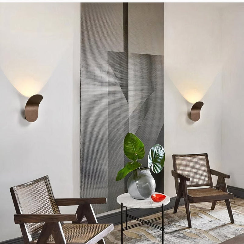 Modern Aluminum Wall Lamp – Minimalist Design with Easy Installation