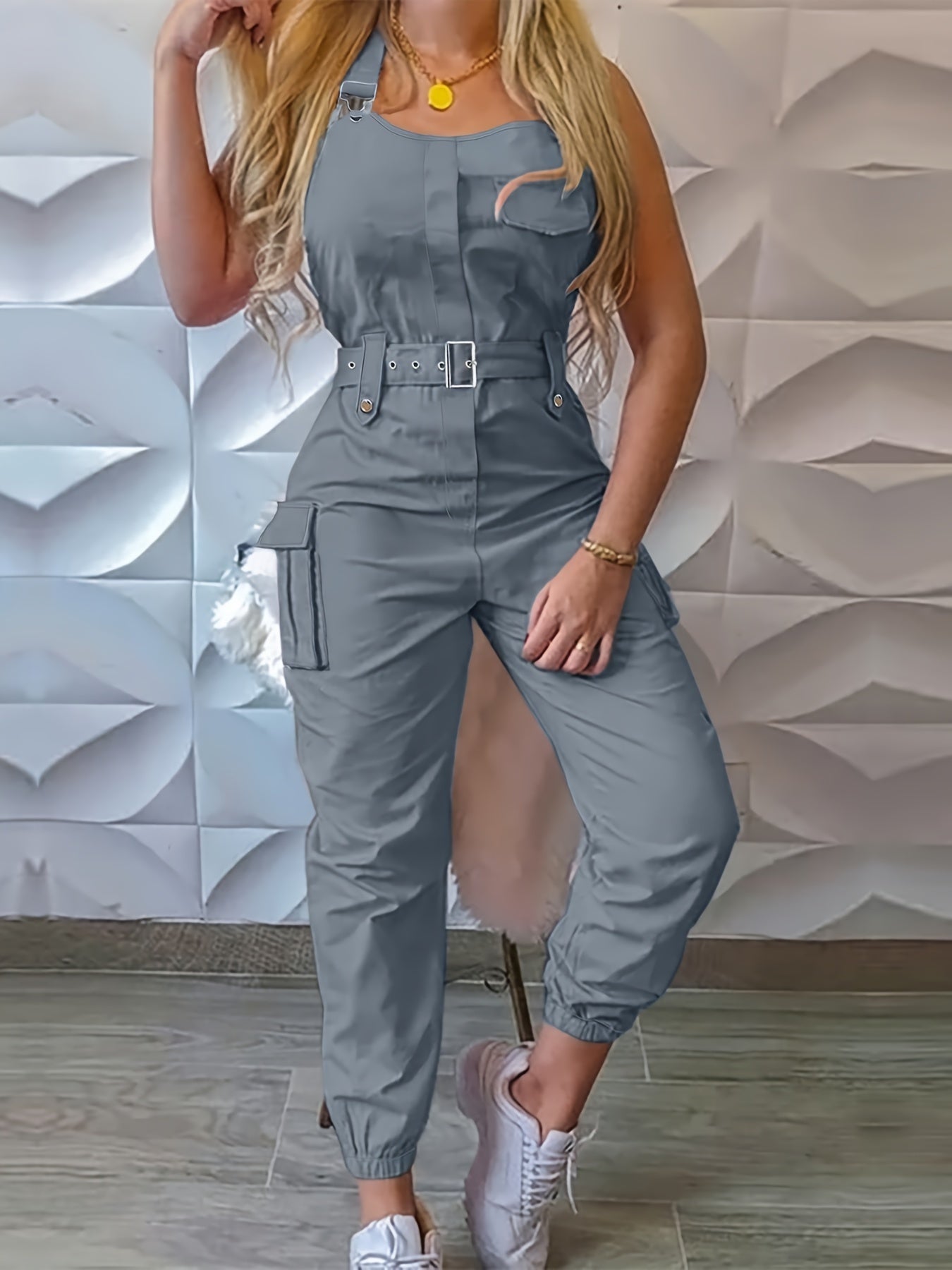 Effortless Cargo Jumpsuit for Women – Sleeveless and Belted for Comfort and Style