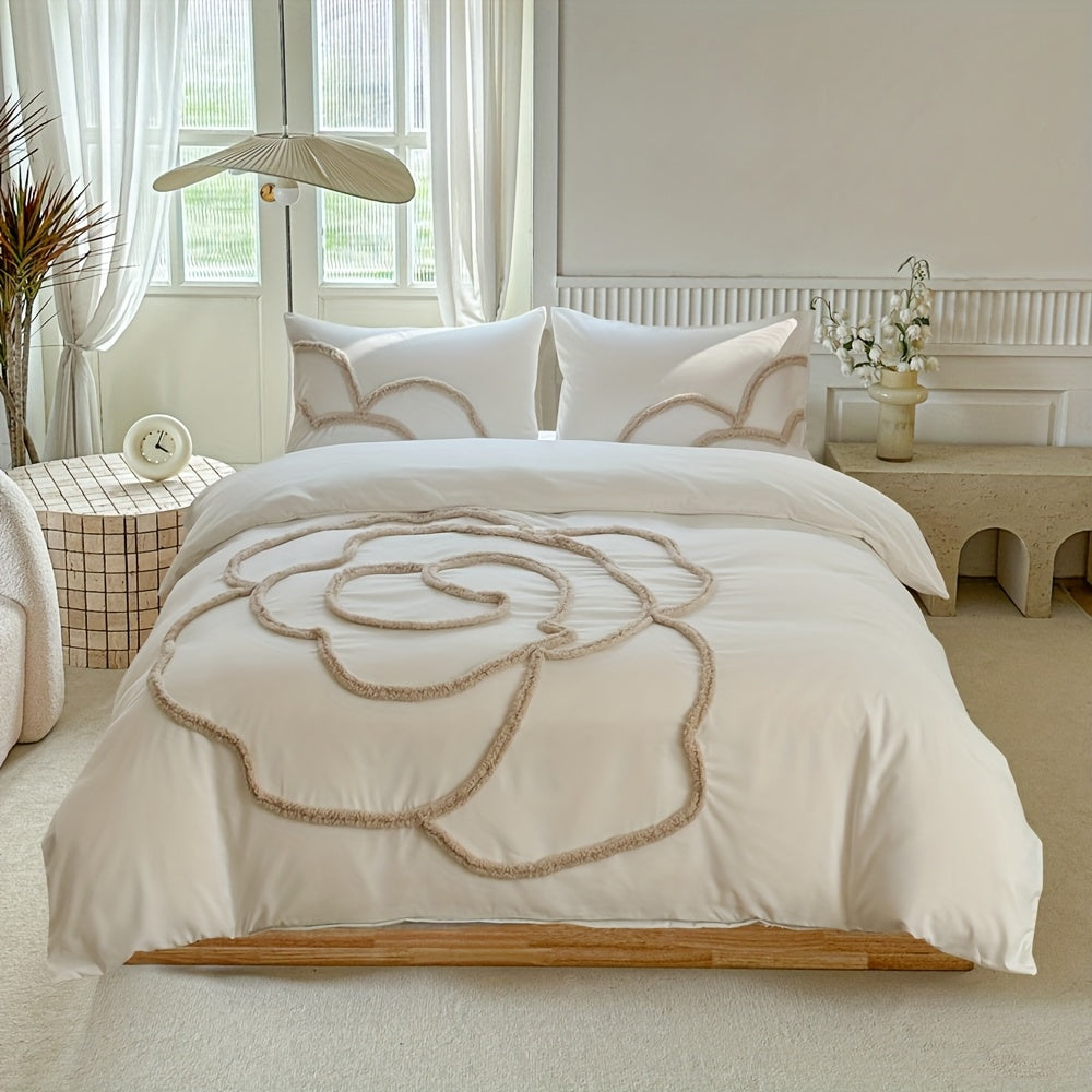 Tufted Bedding Set – Bedspread and Pillow Covers with Large Floral Design