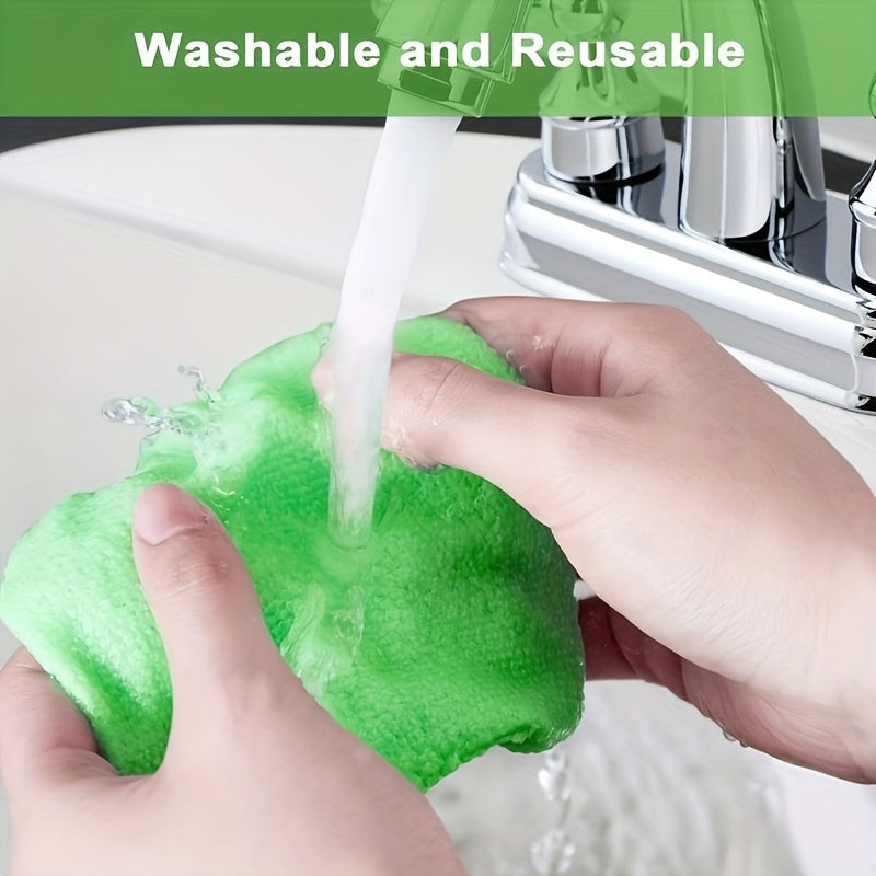 Auto Window Cleaning Brush – Efficient and Handy for Inside and Outside