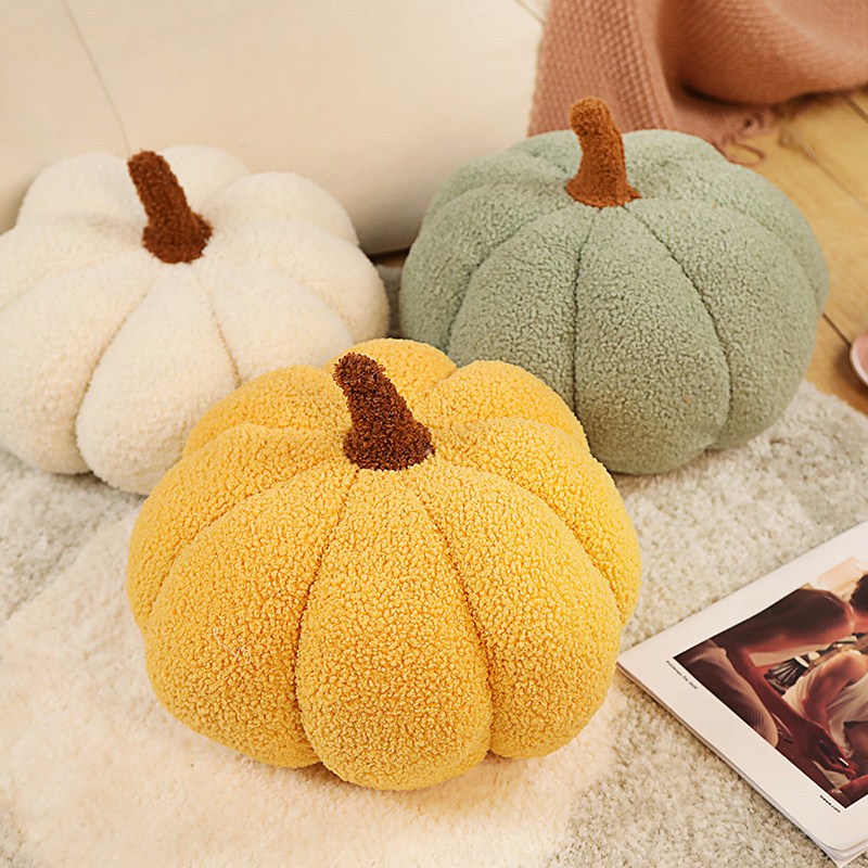 Plush Pumpkin Cushion – Cosy and Soft for Autumn Decoration