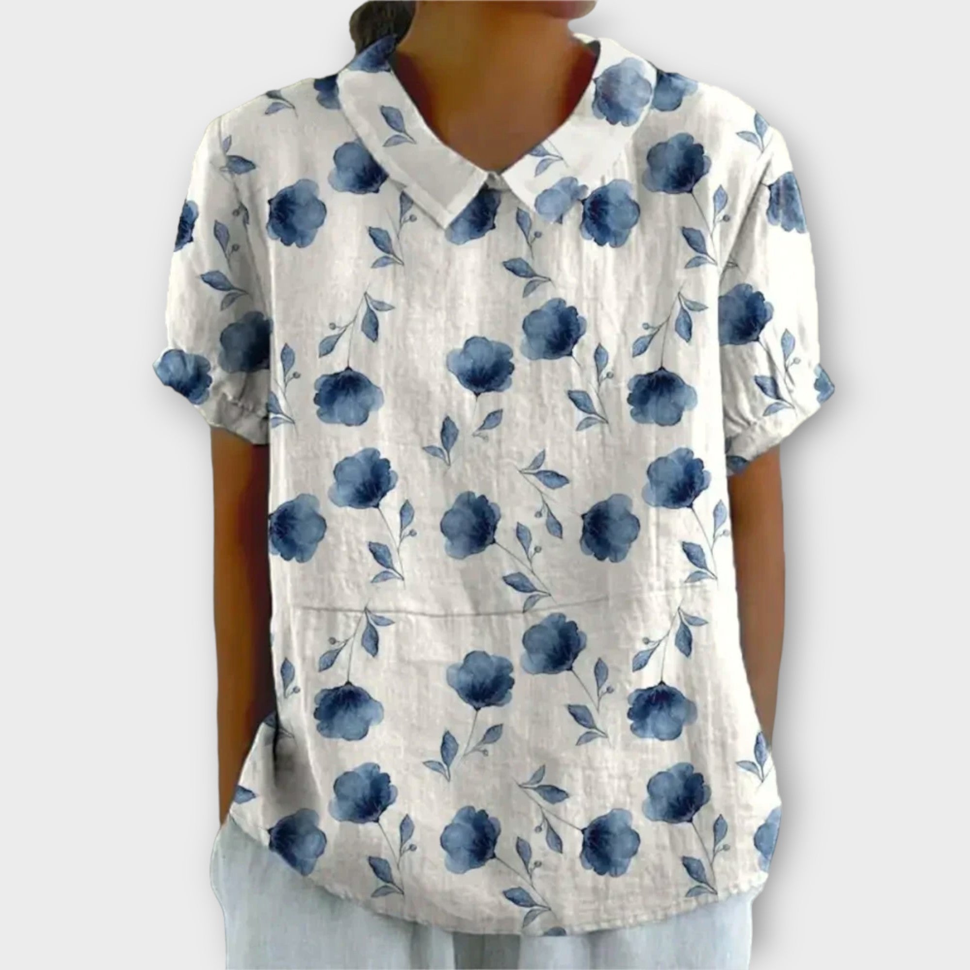 Luna Blouse – For a Playful Elegance