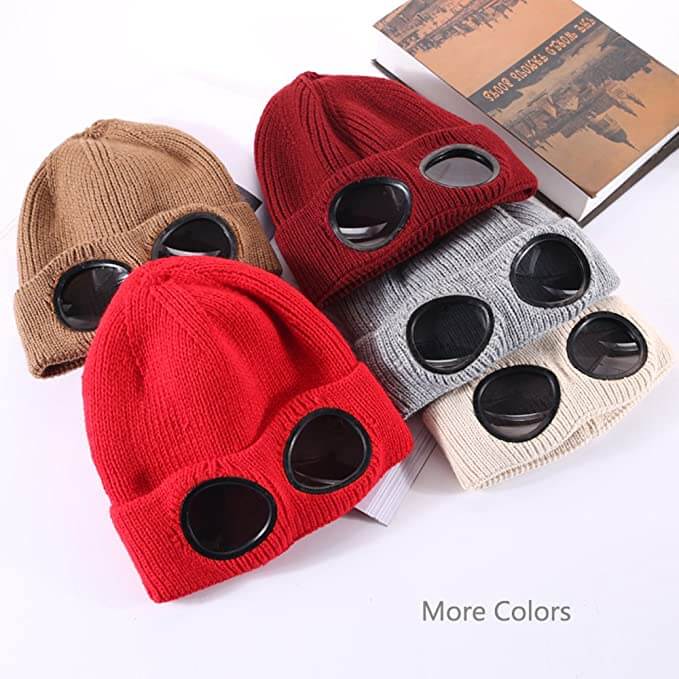 Knitted Winter Beanie with Glasses Lens – Warm Unisex Beanie for Cold and Windy Days