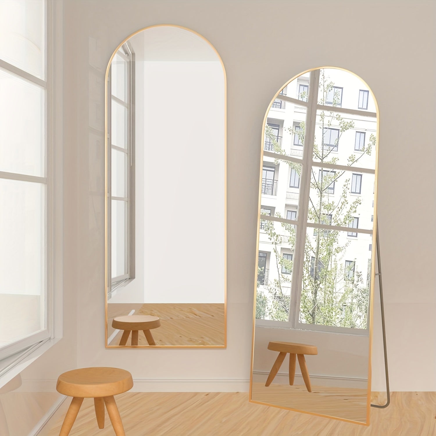 Curved Full-Length Mirror – Stylish and Functional