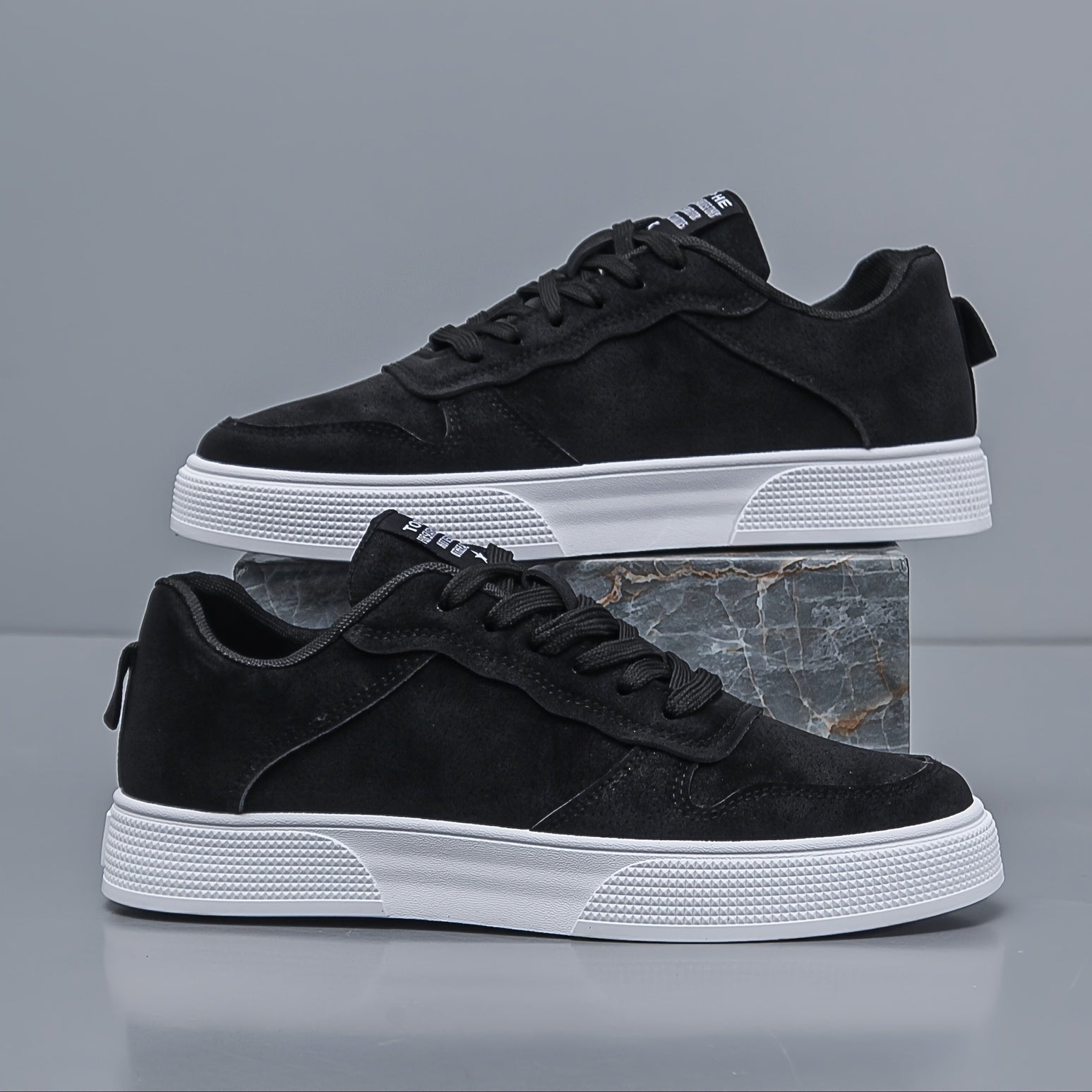 Men's Low-Top Sneakers – Comfortable and Durable with White PVC Sole