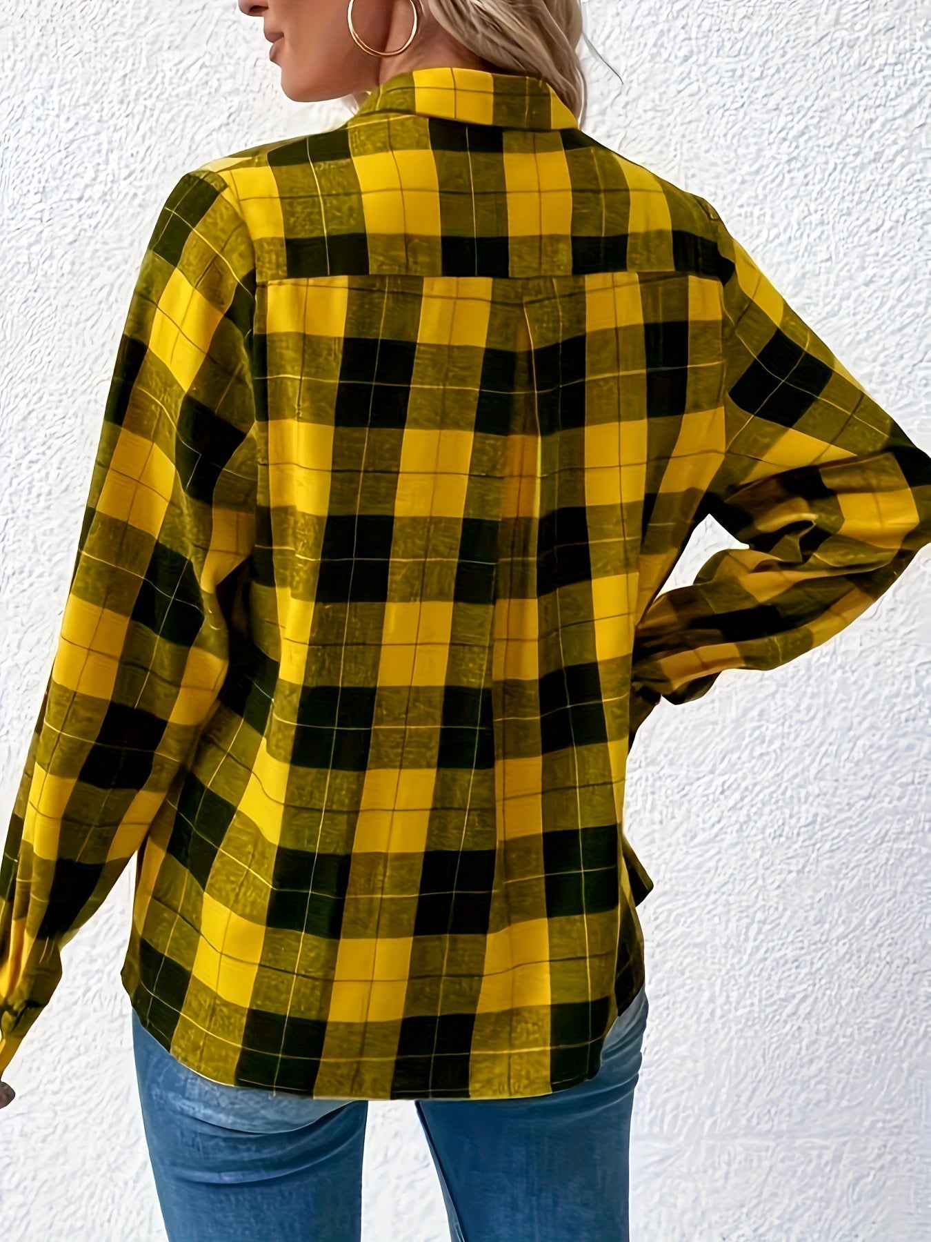 Casual Check Blouse – Stylish and Comfortable for Spring and Autumn