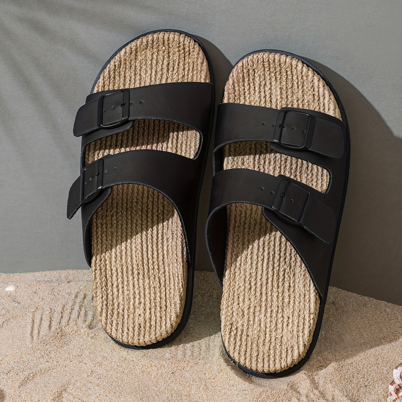 Comfortable Men's Slides with Double Buckle – Practical and Stylish for Indoor and Outdoor Use