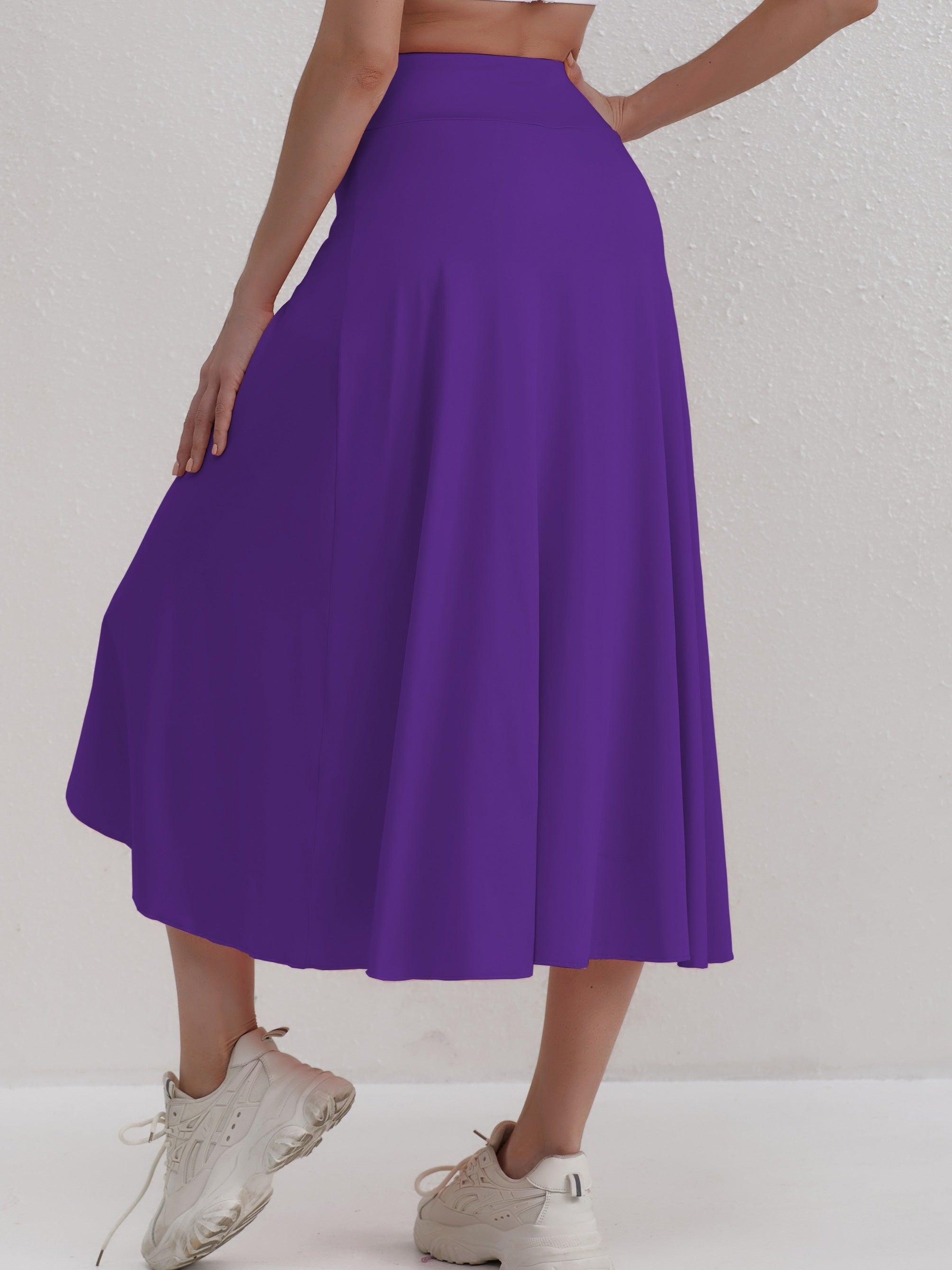 Stylish Asymmetrical Sports Skirt for Women – For Movement and Comfort