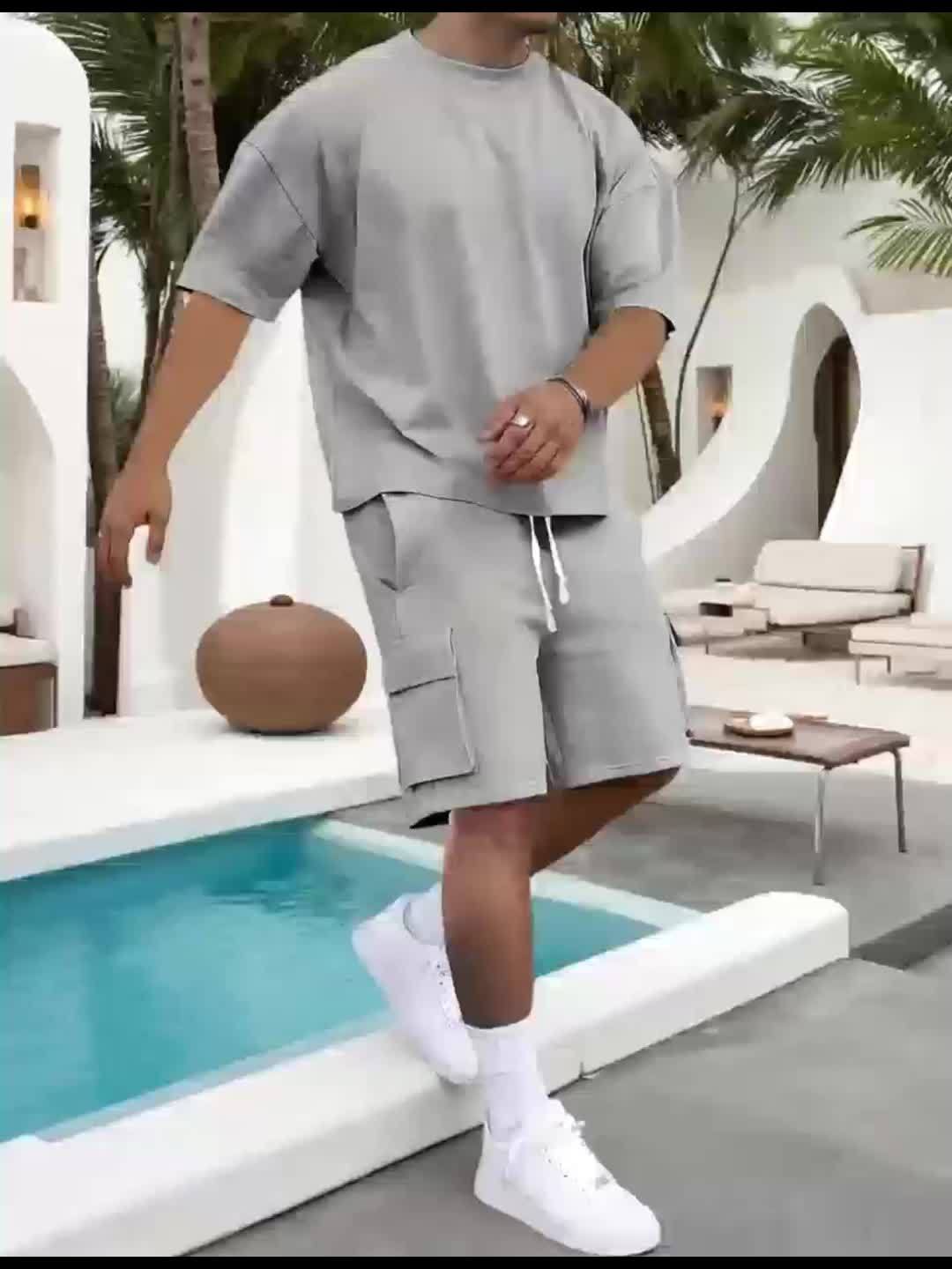 Trendy Men's Set - Perfect for an Effortless Style