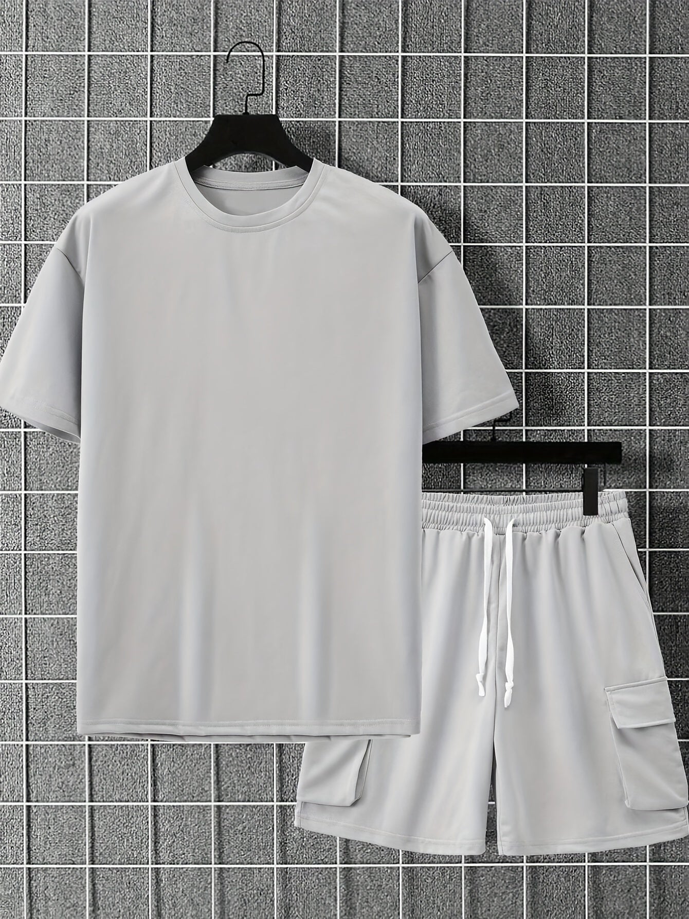 Trendy Men's Set - Perfect for an Effortless Style