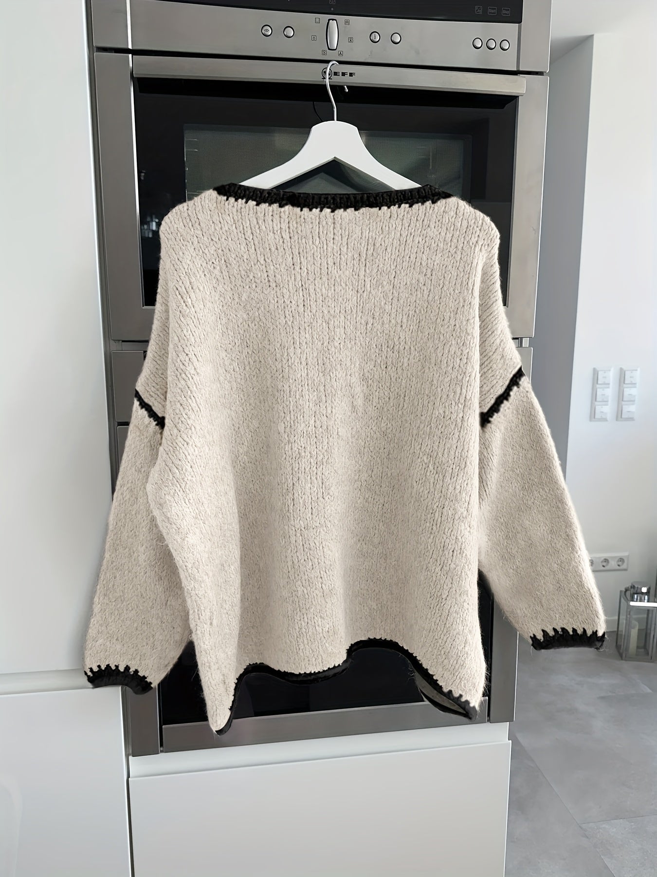 Off-The-Shoulder Color Block Sweater - Casual and Comfortable for Autumn and Winter
