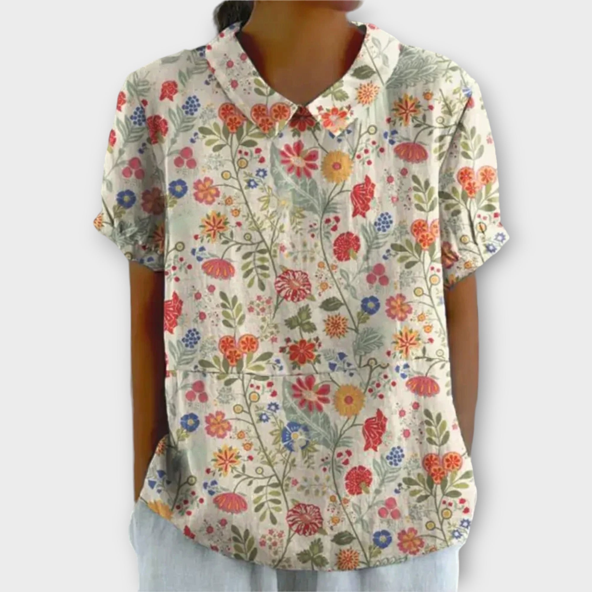 Luna Blouse – For a Playful Elegance