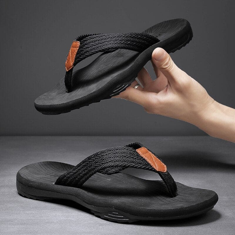 Liam Heren Slippers – Stylish Comfort for Sunny Summer Days