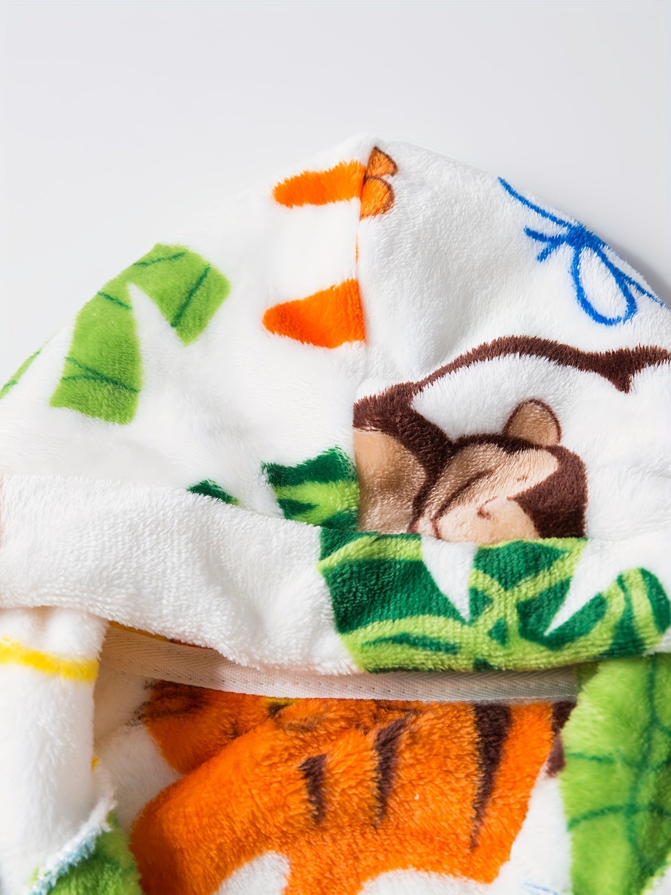 Flannel Children's Bathrobe with Animal Print – Super Soft and Comfortable for Boys and Girls