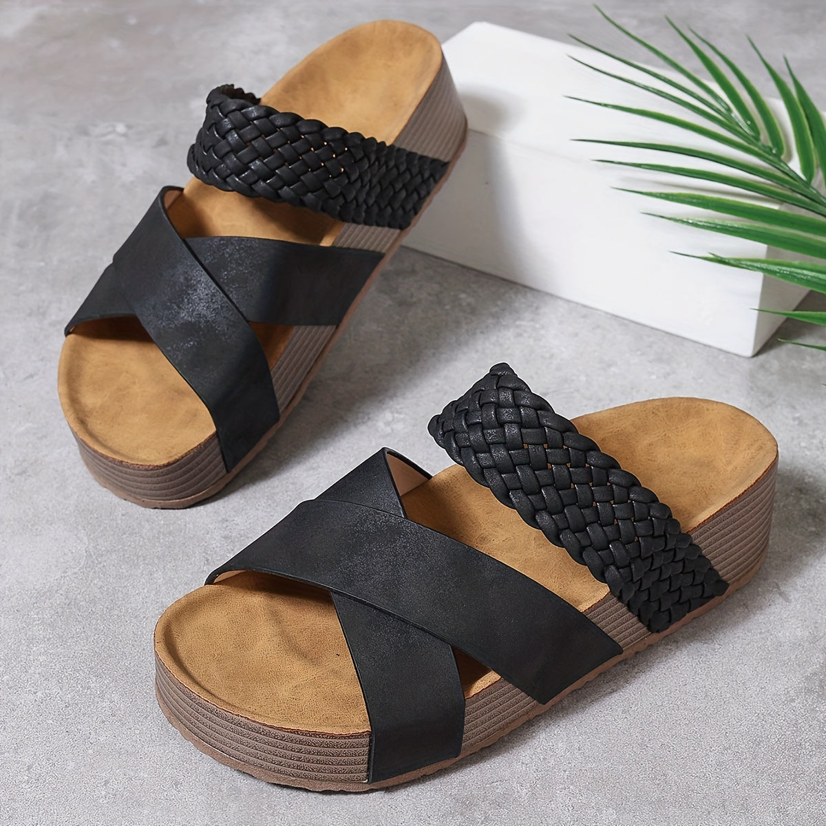Chic Woven Platform Sandals for Women – Stylish and Comfortable for Summer Days