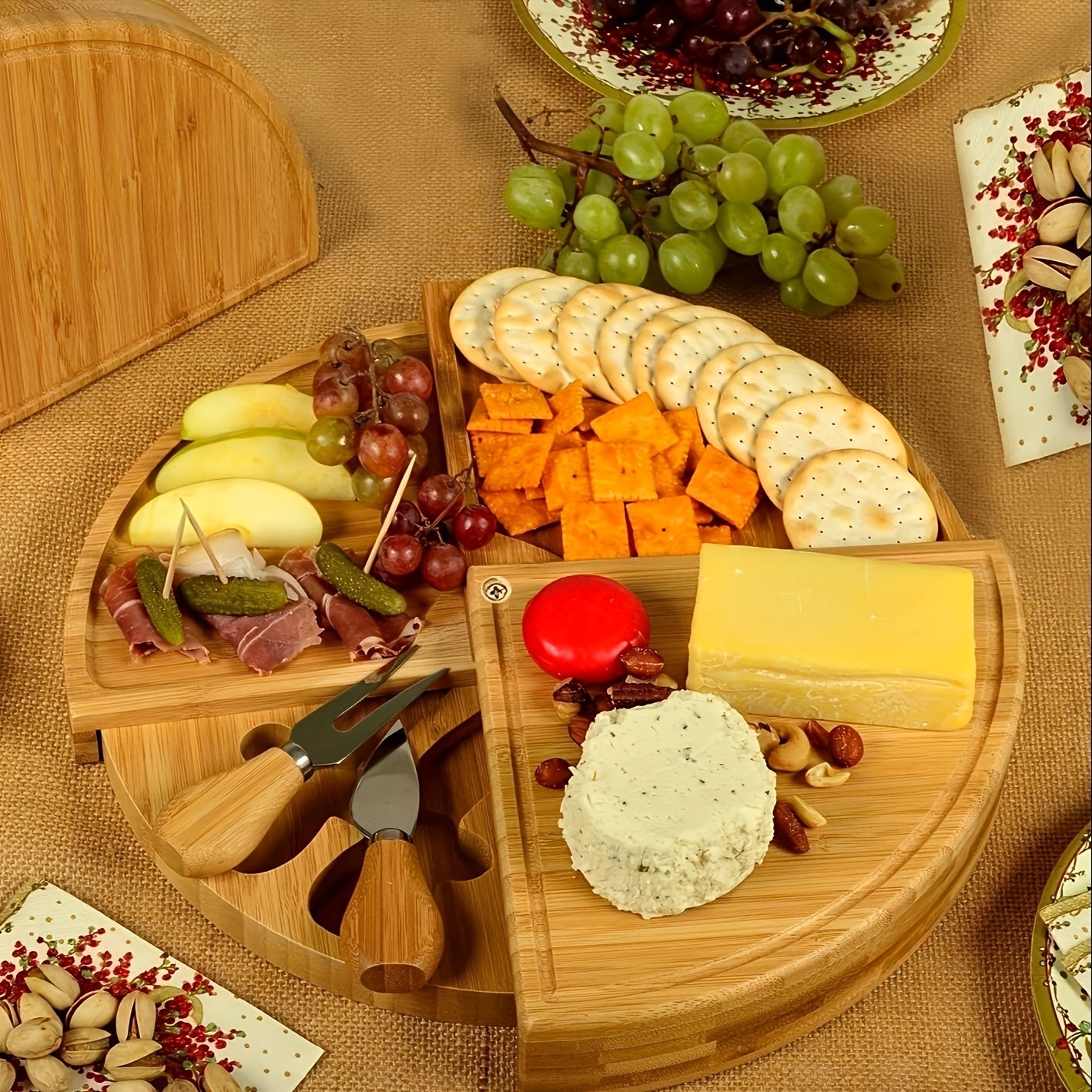 Bamboo Delights Cheese and Snack Board Set – Original and Practical for Cozy Moments
