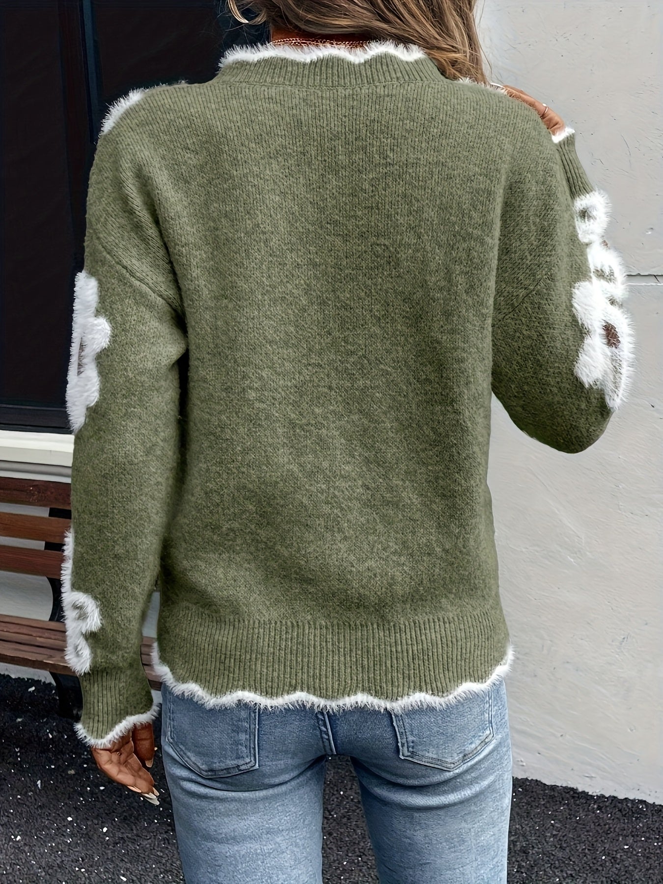 Elegant Floral Sweater with V-Neck – Perfect for Spring and Autumn