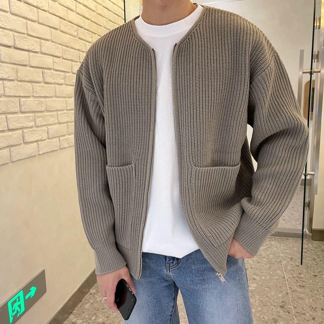 James Comfortable Cardigan – For a Trendy and Relaxed Look