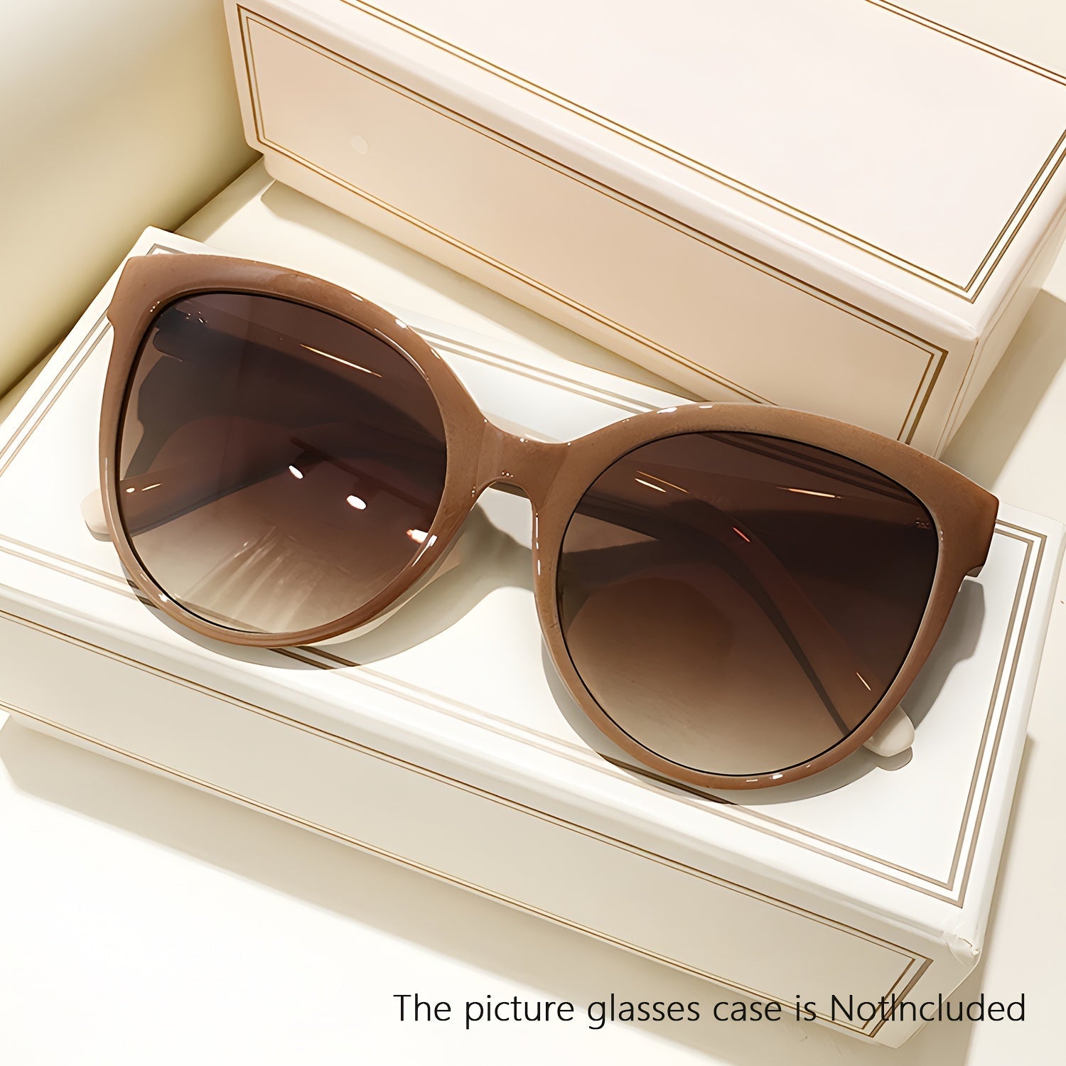 Luxe Cat-Eye Sunglasses for Women – Oversized and Stylish for Sunny Days