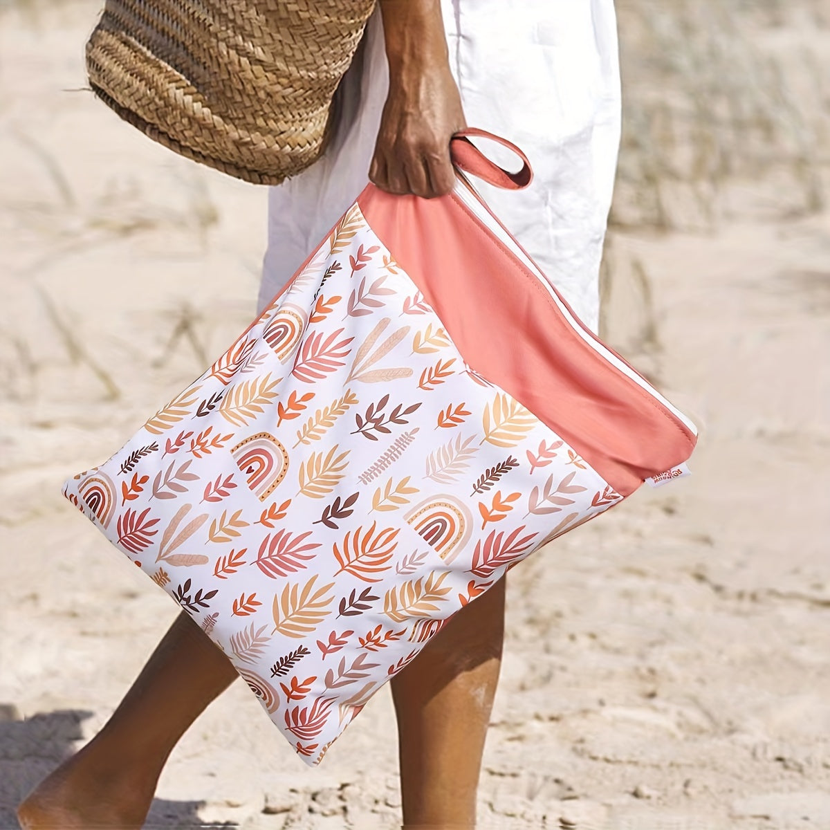Reusable Waterproof Bag – Perfect for Diapers, Swimwear, and More