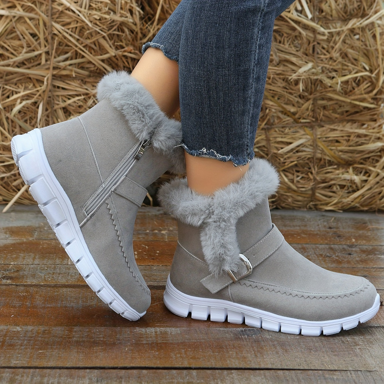 Warm Velvet Snow Boots for Women - Comfortable and Stylish