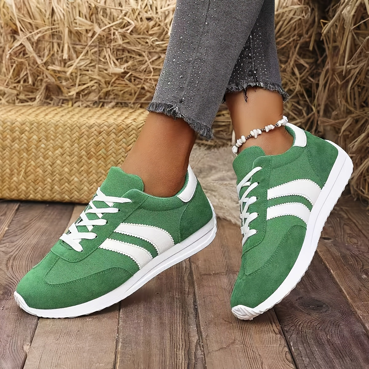 Fashion-Conscious Women's Sneakers – Comfortable and Breathable for All Seasons