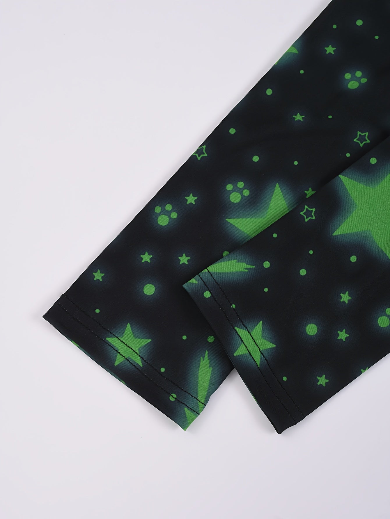DinoGlow Pajama Set - Radiant Evenings for Adventurous Kids