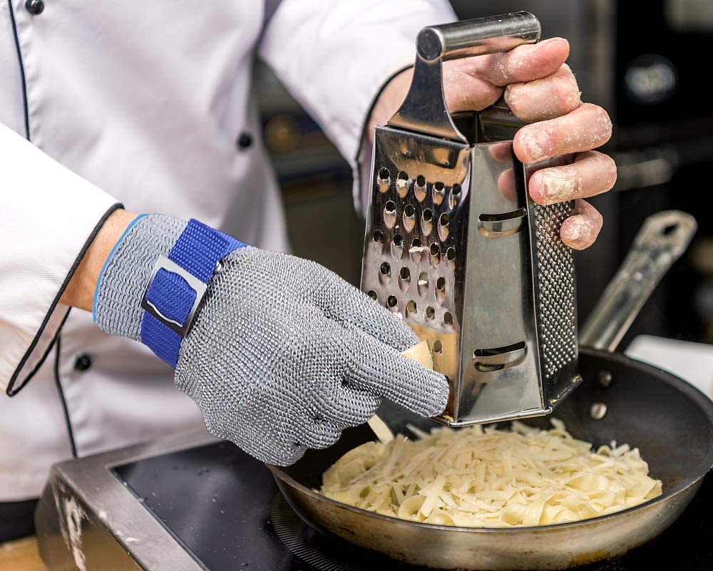 Heavy-Duty Cut-Resistant Gloves – Flexible Protection for Safe Handling
