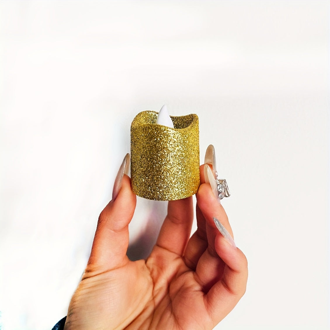 Glittering LED Candles – For a Cozy Atmosphere