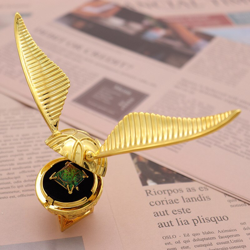 Golden Winged Orb Ring Box – Luxury Movable Jewellery Case