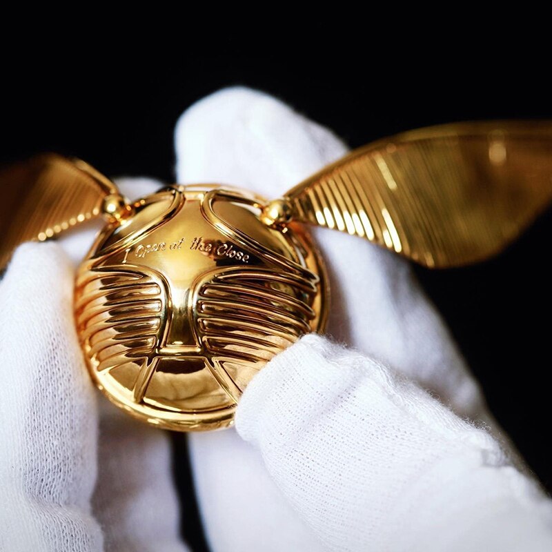 Golden Winged Orb Ring Box – Luxury Movable Jewellery Case