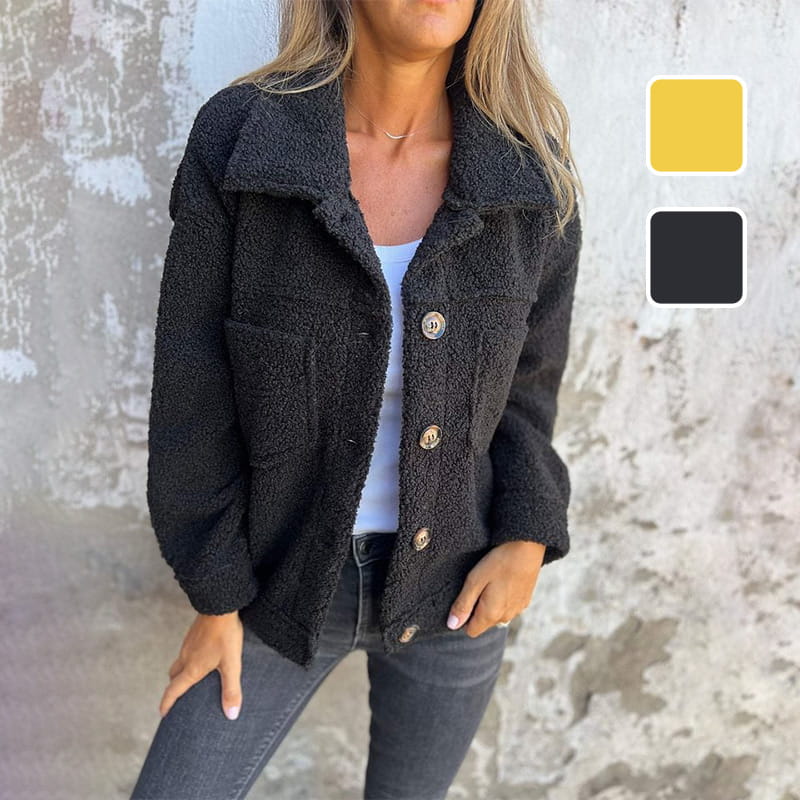 Sanne's Cozy Teddy Coat - For Warm and Stylish Days