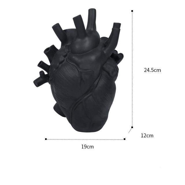 Creative Heart-Shaped Vase – Artistic and Stylish for Any Interior