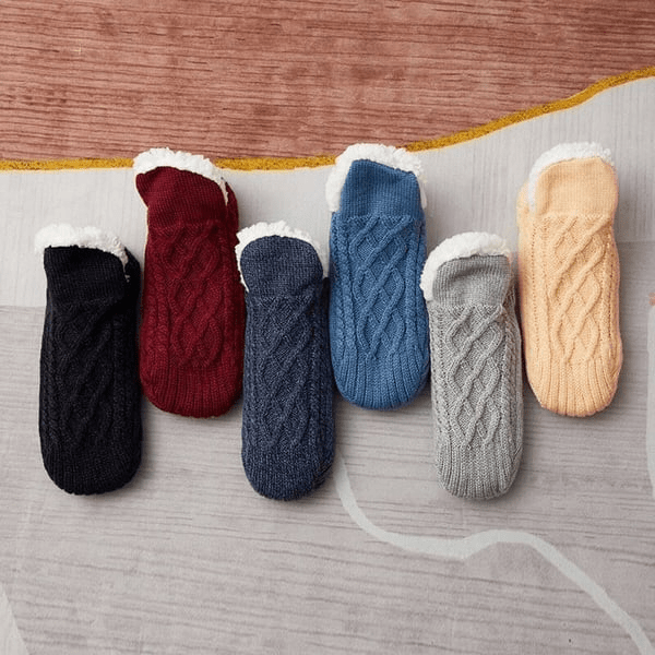Cozy Cable Knit House Socks - Warmth and Comfort for Home