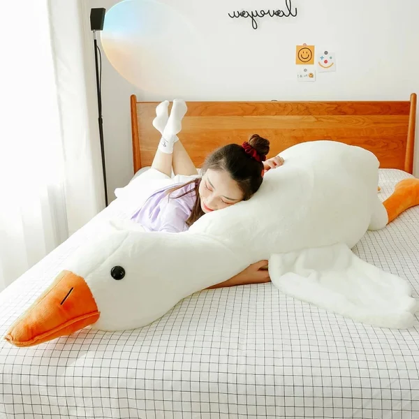 Cuddly Large Plush Goose – Playful and Comfortable Sleep Companion
