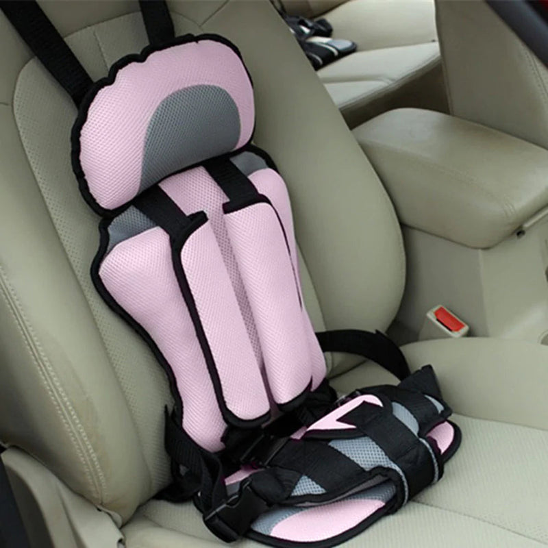 ReisComfort Child Car Seat - Safe and Supportive for Little Ones