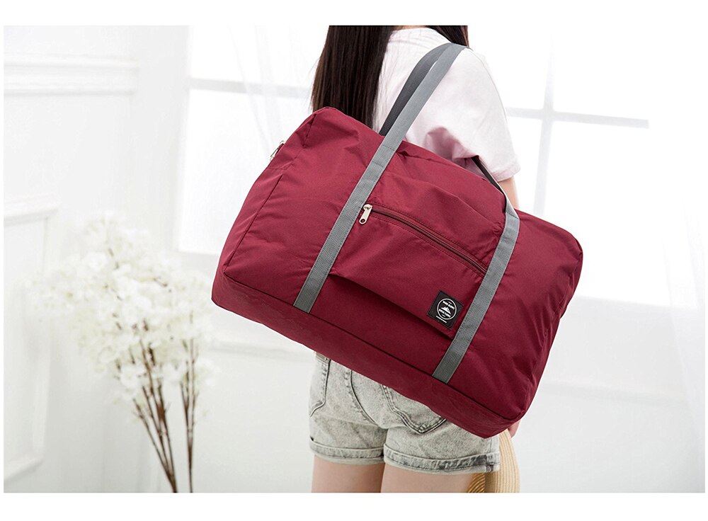 TravelMate Compact Foldable Travel Bag – Practical and Spacious