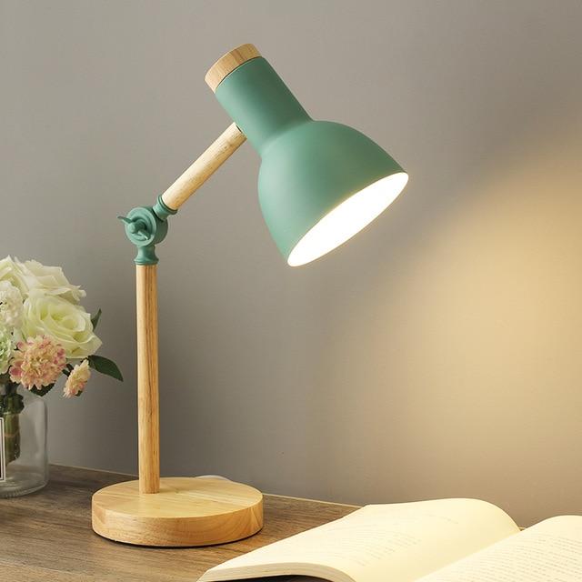 Modern Adjustable Desk Lamp – Scandinavian Design for a Cozy Workspace